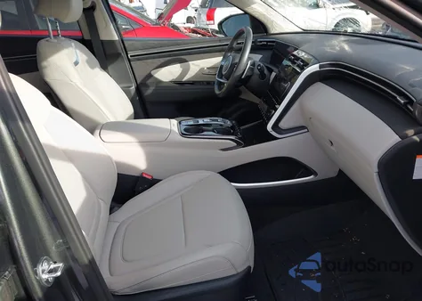 2024 Hyundai Tucson Hybrid Limited z USA, uszkodzony, nr VIN KM8JECD1XRU217907